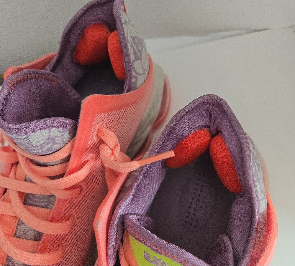 Nike LeBron XIX (19) Low Shoes~ Crimson Bliss (DQ8344-600) Men's Size 12 - Picture 4 of 5